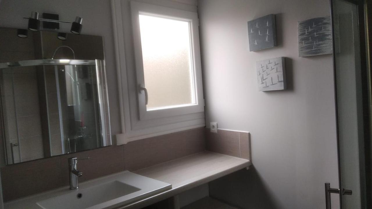 Idealement Situe, Tout A Pied, 60M2 Saint-Georges-de-Didonne Bagian luar foto